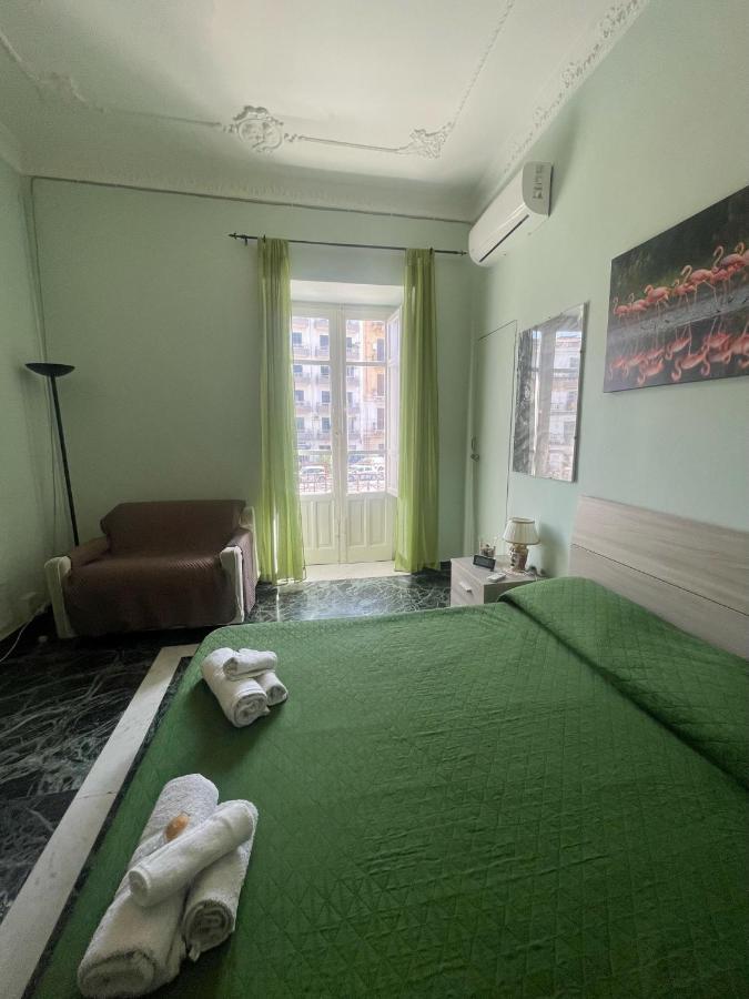 Maya'S Apartment Close To Ballaro Market And Central Station Palermo Exterior foto